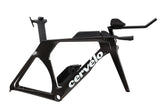 The side profile of a Cervelo P5 carbon disc TT/Triathlon frame module in Five Black 