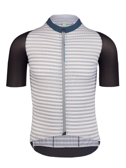 A Q36.5 Italian men’s dottore Clima ventilated cycling jersey in white