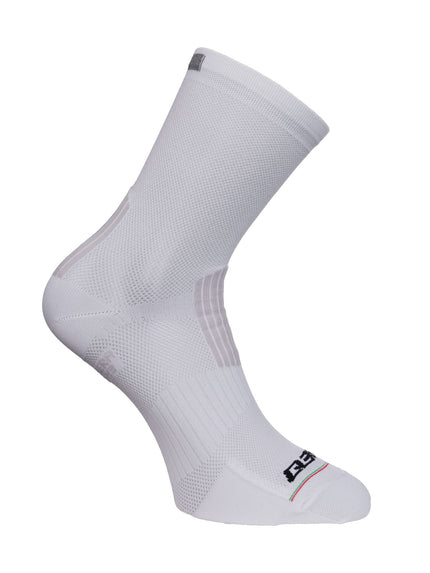 A Q36.5 road cycling sock in white