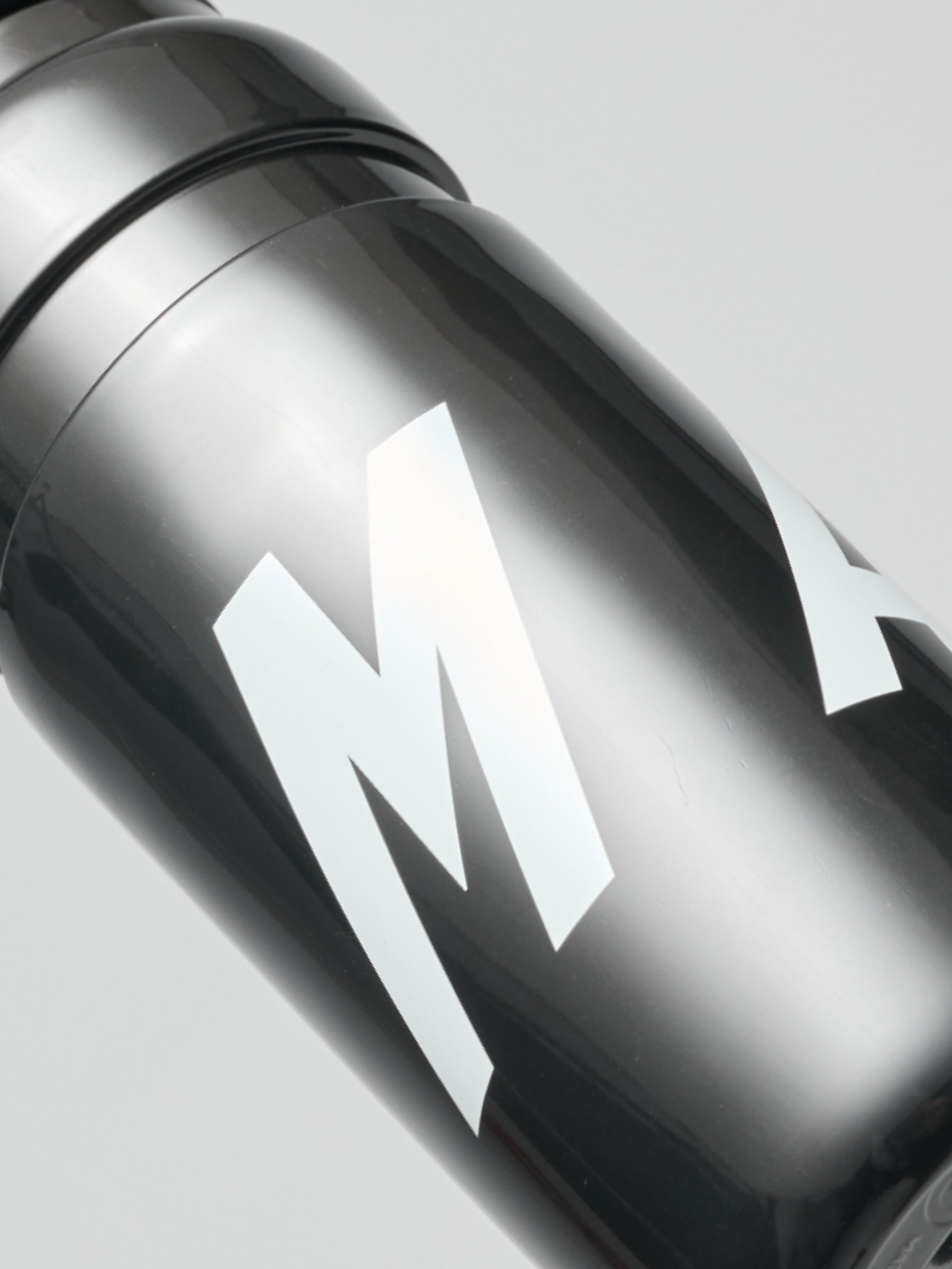 MAAP COREBOTTLE, BLACK