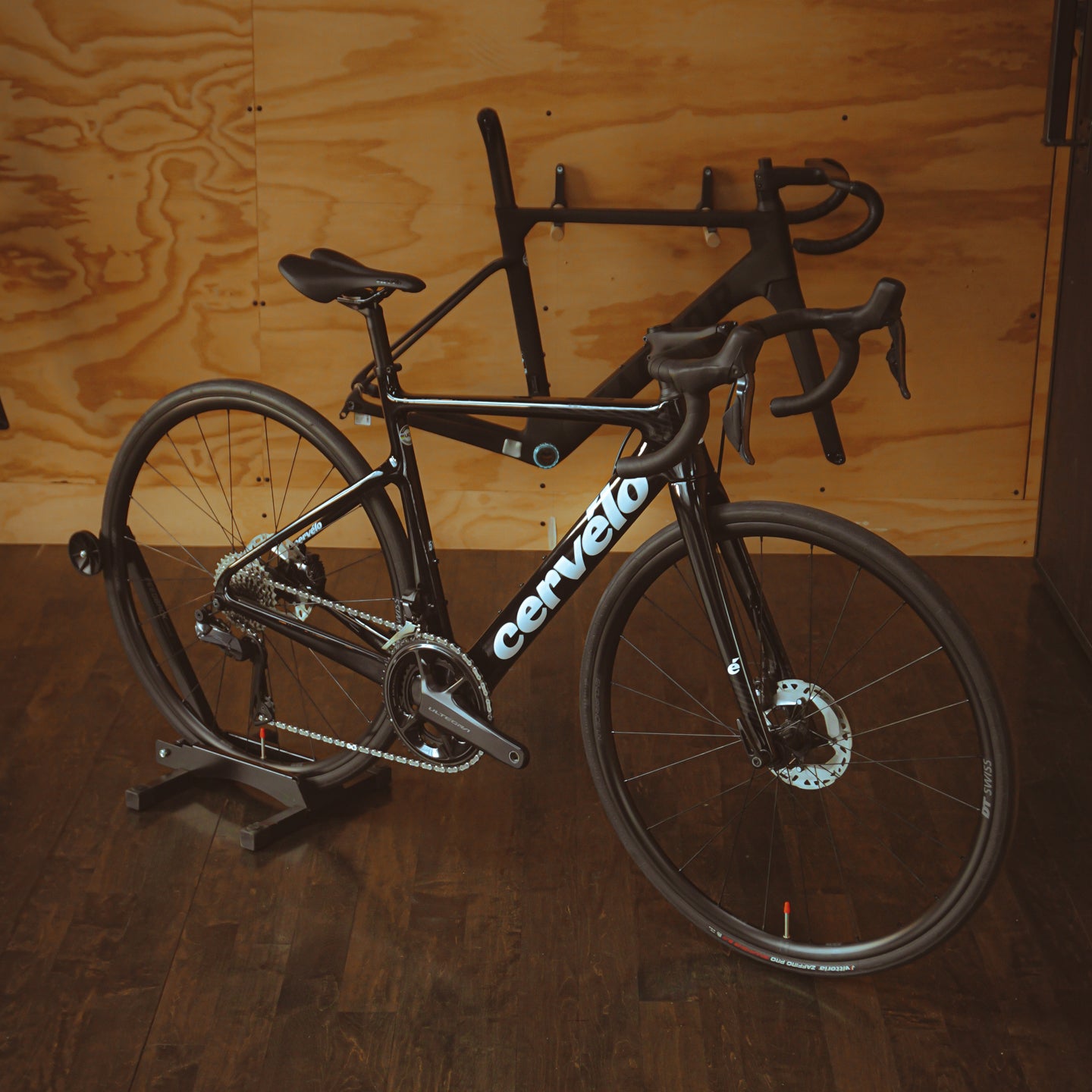 A Cervelo Caledonia road rental bike with Shimano Ultegra Di2 groupset at Metier Cycling and Cafe