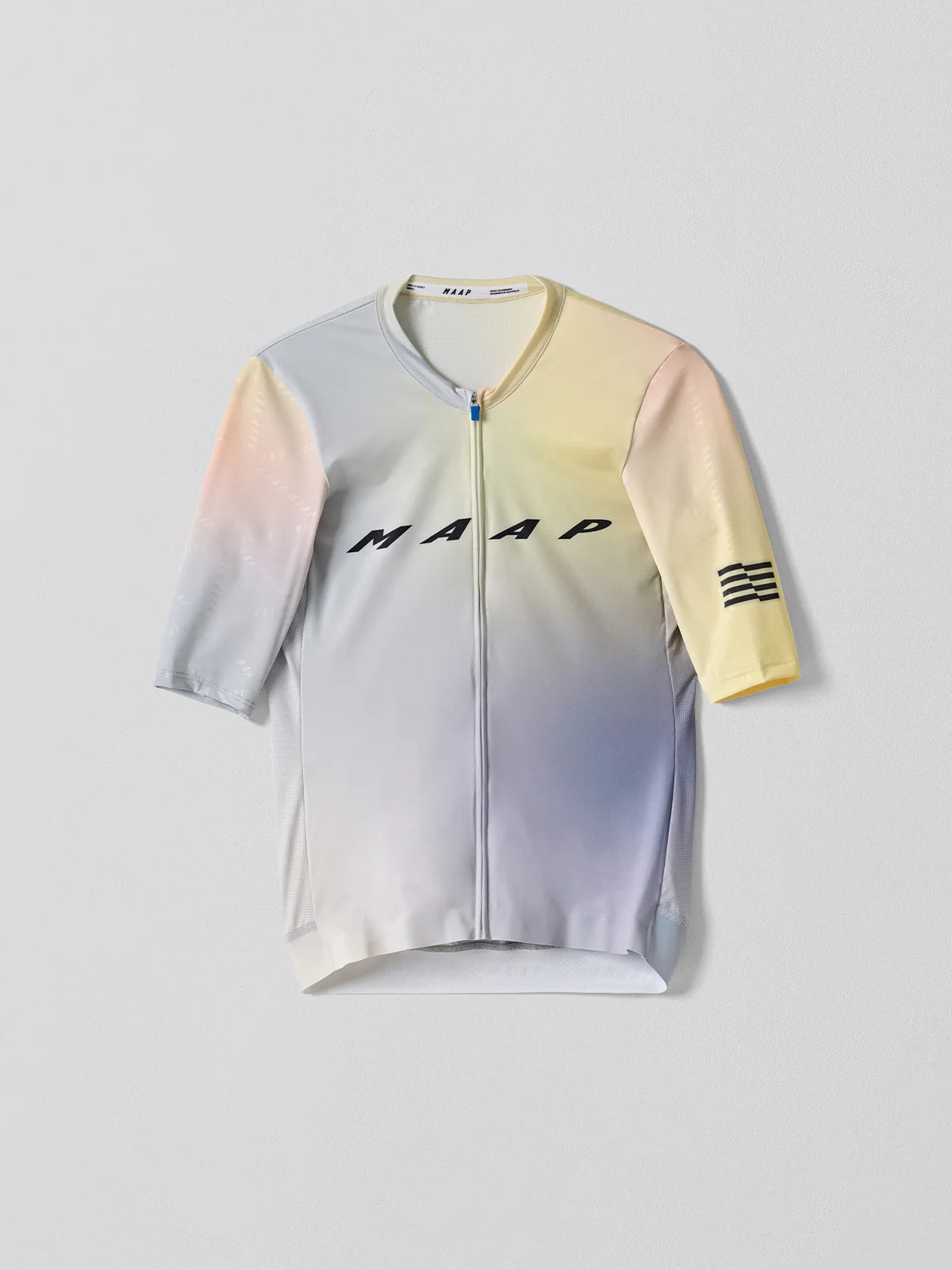 A MAAP Men's Blurred Out 2.0 Pro Hex Short Sleeve Jersey in Shell Mix