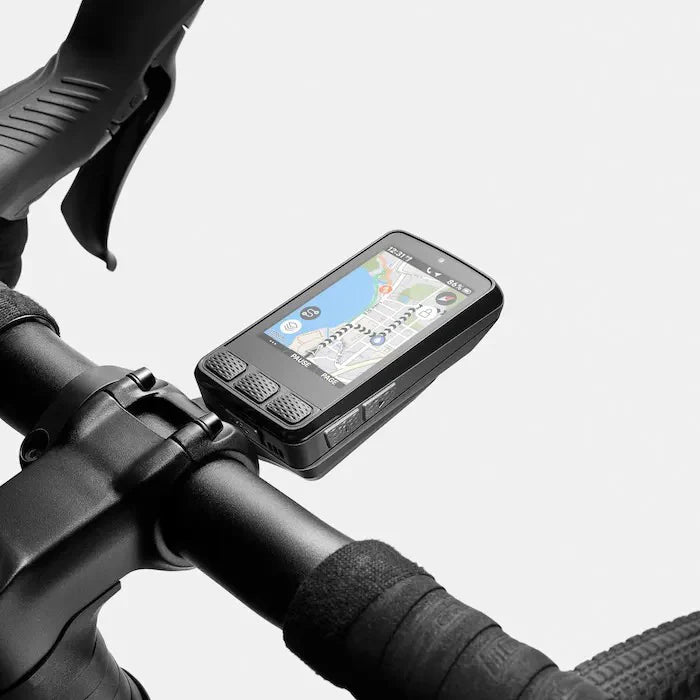 A Wahoo Elemnt Roam V3 cycling computer mounted to the front of a bicycle